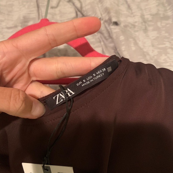 Zara New Maroon Sleeveless Blouse - Picture 4 of 4